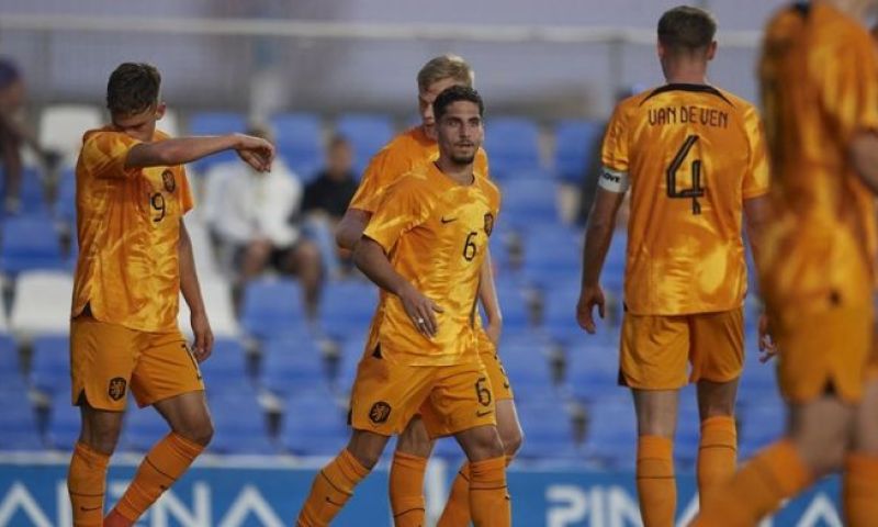 De opstelling van bondscoach Erwin van de Looi voor Jong Oranje tegen Tsjechië