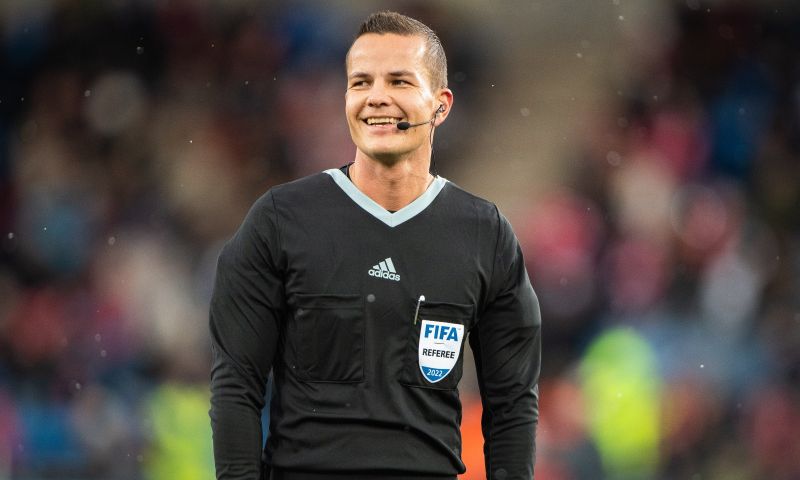 Morten Krogh uit Denemarken leidt maandag Nederland tegen Gibraltar in De Kuip