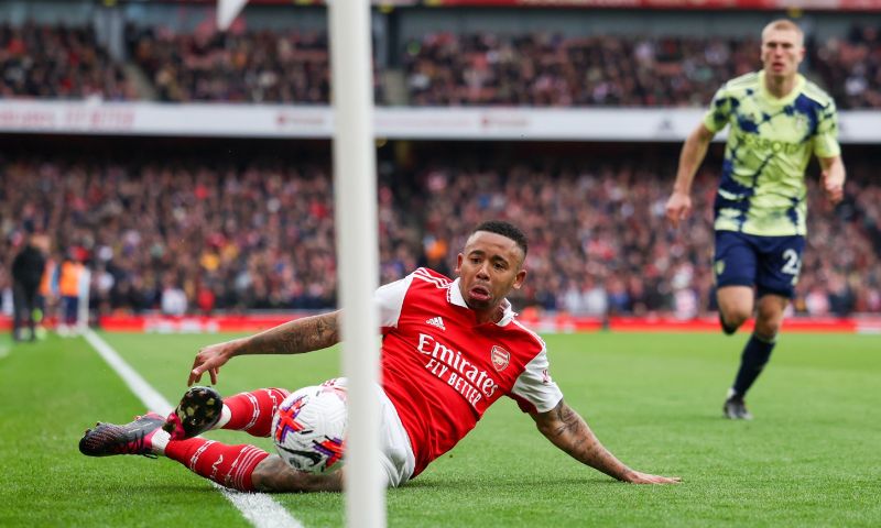 Arsenal wint overtuigend van Leeds