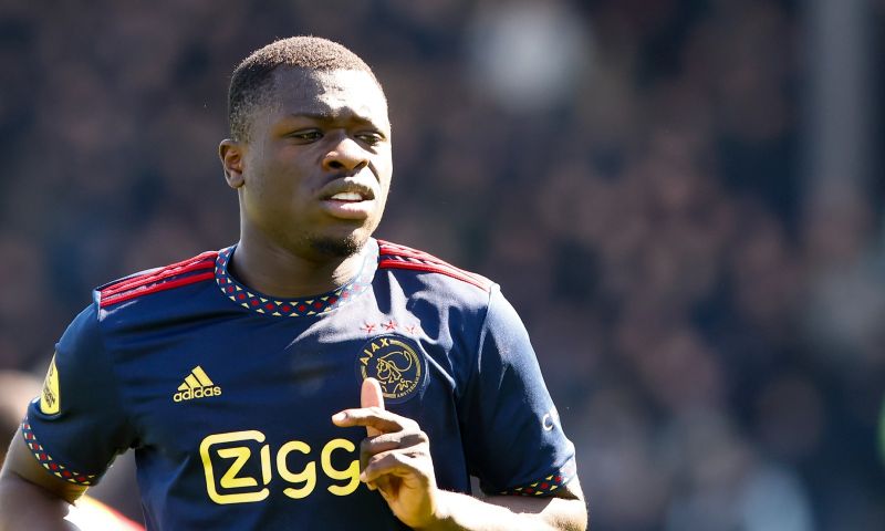 Van Basten hekelt terugkoop Brobbey bij Ajax