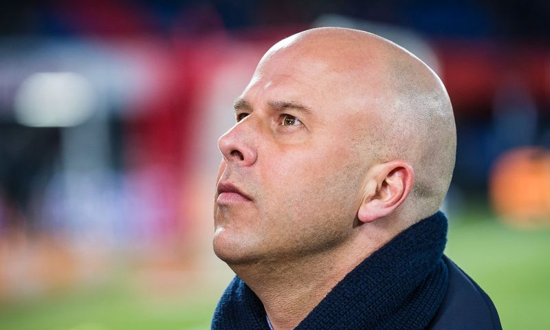 'Engelse belangstelling voor Slot: Feyenoord-trainer op lijstje bij drie clubs'