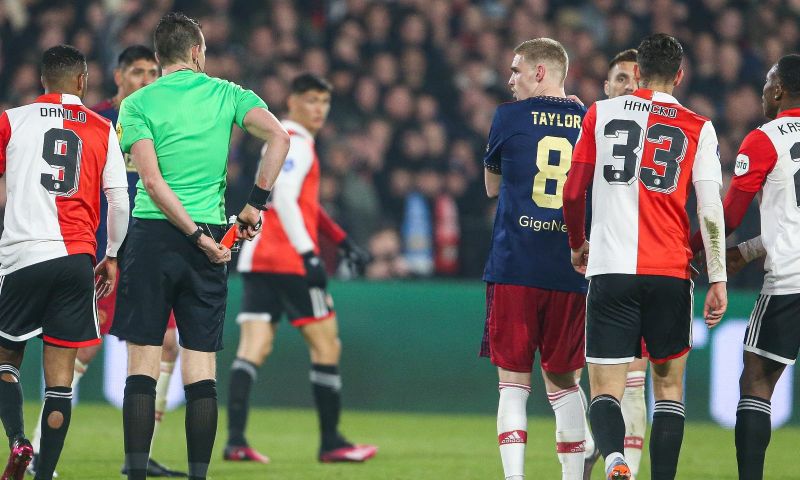 Rode kaarten kunnen doorwerken naar de bekerfinale