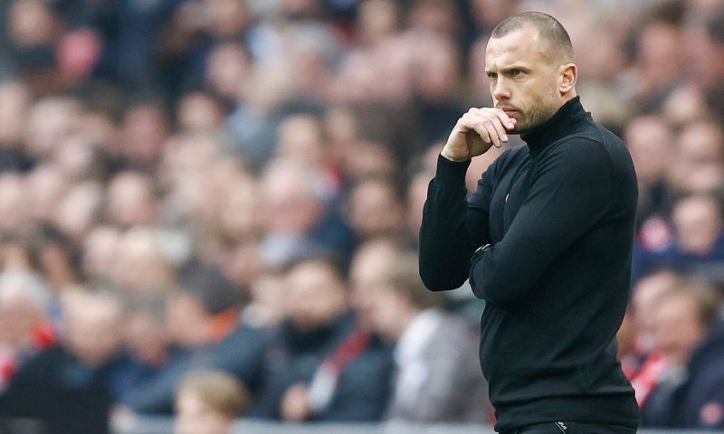 Aad de Mos, Heitinga, Ajax, Eredivisie, PSV, PSV-Ajax