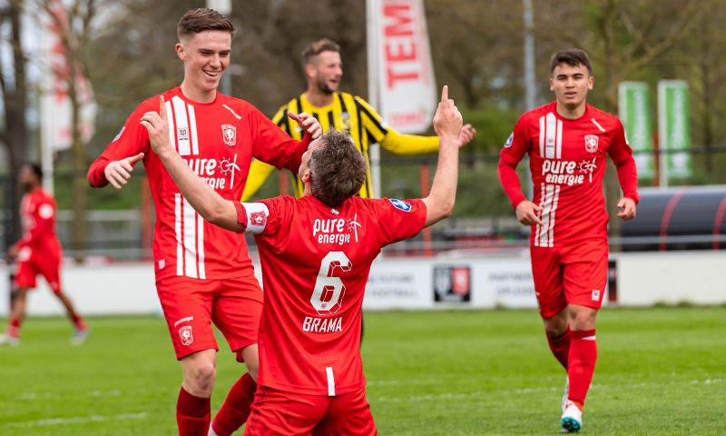 Eredivisieclubs Oefenen: Brama Twente-matchwinner, Rotterdams ...