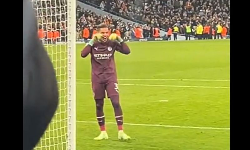 Provocerend gedrag van Ederson: City-keeper drijft spot met Arsenal-fans