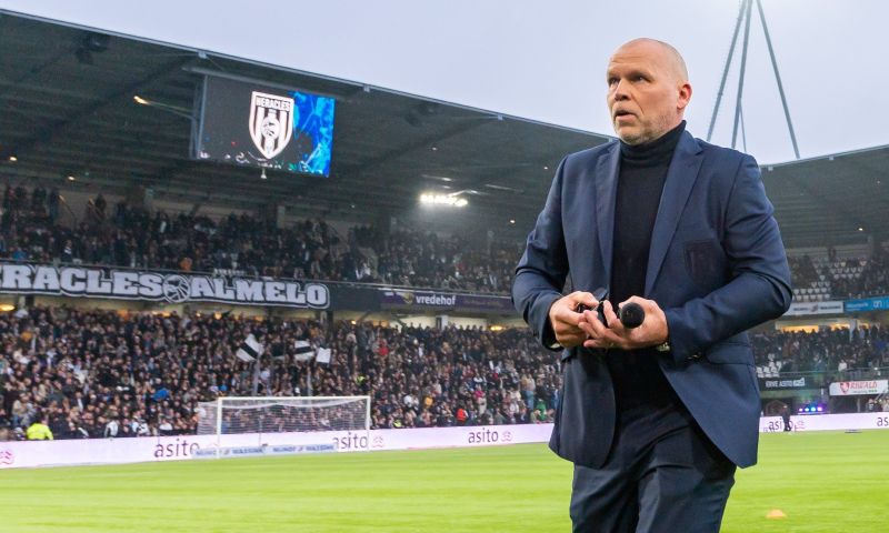 Heracles Almelo gaat over op gewoon gras
