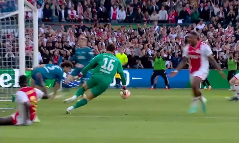 Bergwijn over paal-moment in bekerfinale tegen PSV