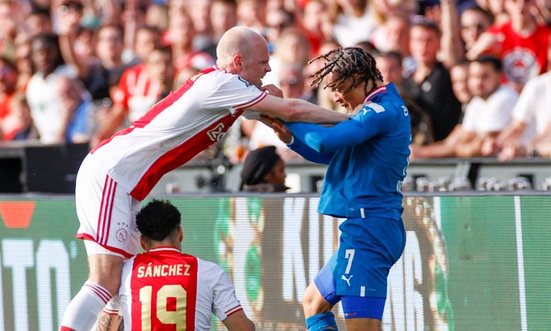 'Ajax is een vechtmachine, we moeten de blik nu op AZ richten'