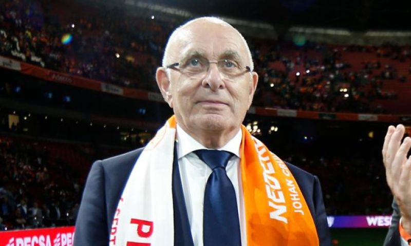 Michael van Praag wil strafrechtelijke vervolging bij misdragingen van supporters