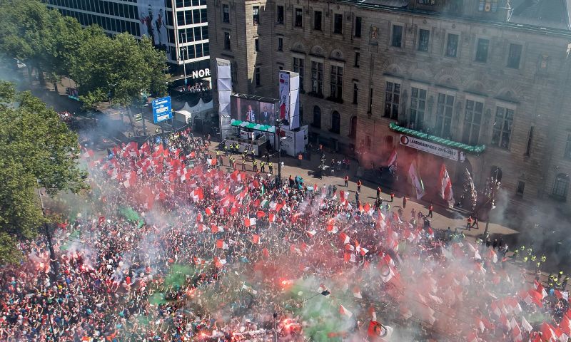 Hofpleinfontein in Rotterdam afgesloten bij kampioensfeest Feyenoord