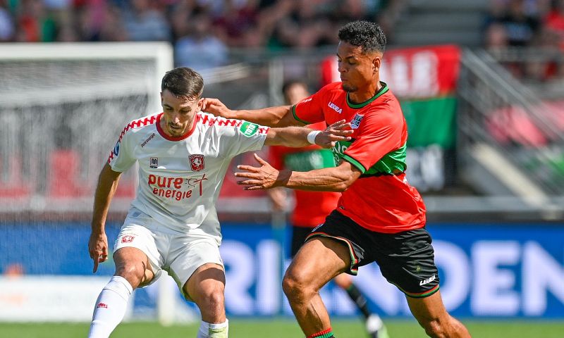 FC Twente NEC Nijmegen gestaakt