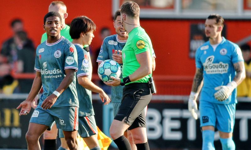 Volendam - Sparta is stilgelegd