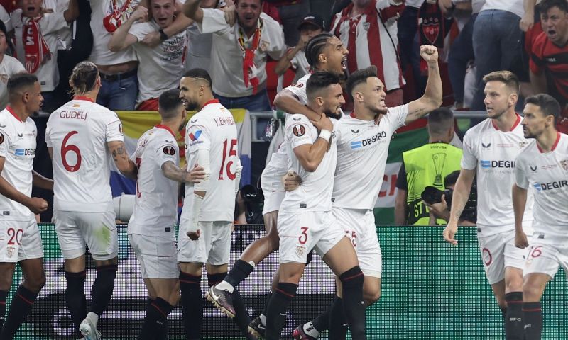 Sevilla pakt wint zevende Europa League-titel, Roma na strafschoppen verslagen