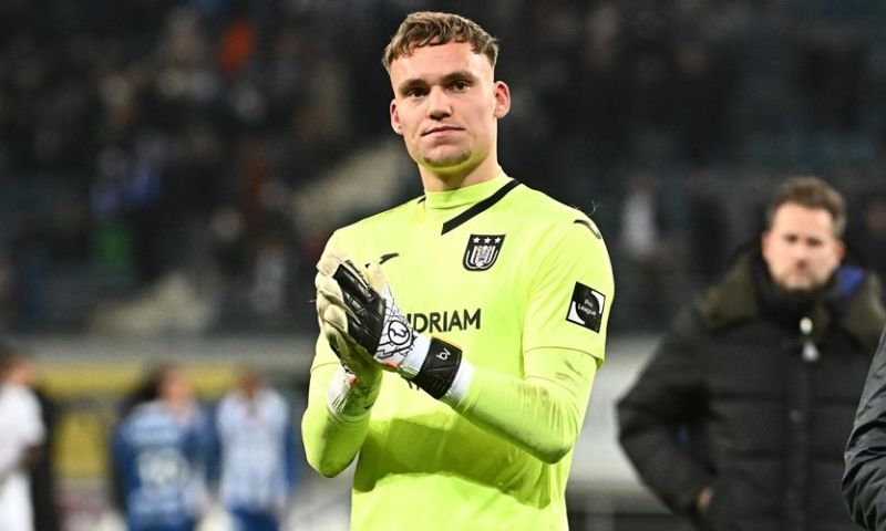 'Premier League-droom Verbruggen dichtbij, Brighton-deal in 'final stages''