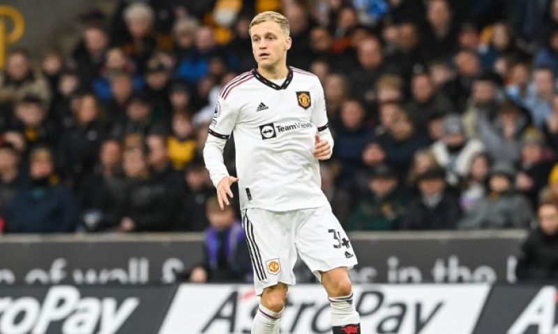 Manchester United wil Donny van de Beek verhuren aan AS Roma