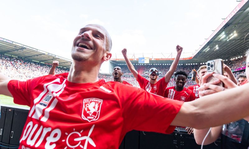 Vaclav Cerny gaat FC Twente verlaten voor VfL Wolfsburg