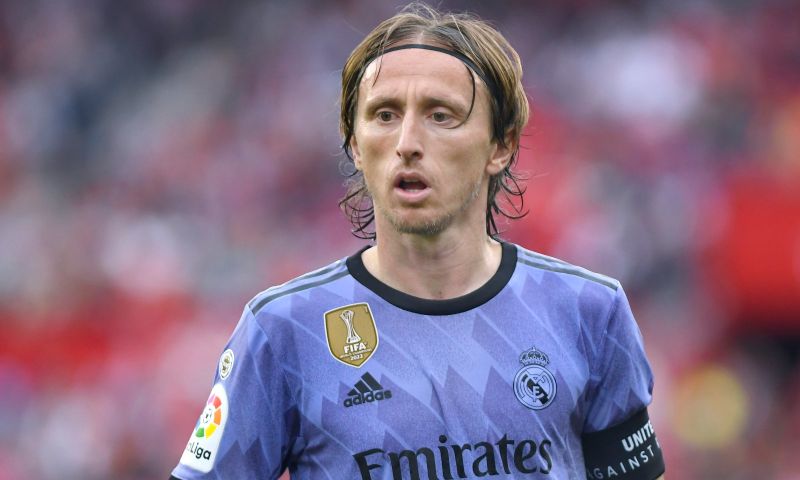 Luka Modric heeft zijn contract bij Real Madrid verlengd