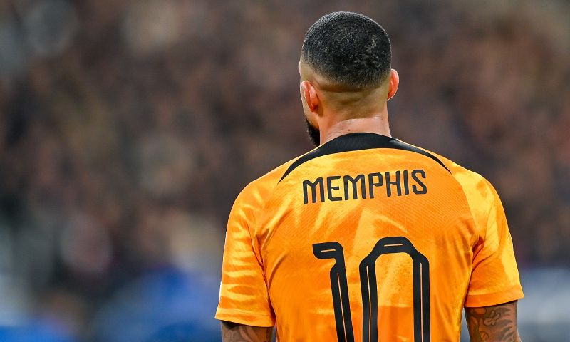 De reden waarom Memphis Depay met zijn voornaam op zijn shirt speelt