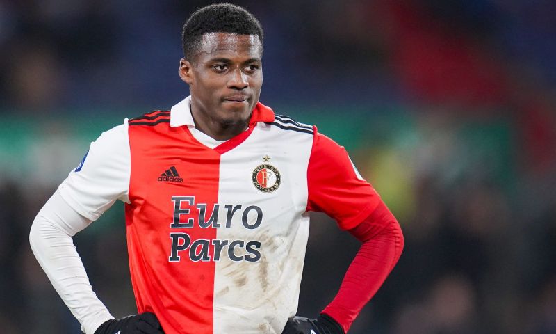 'Dilrosun vol vertrouwen: gaat voor basisplek in het nieuwe seizoen bij Feyenoord'