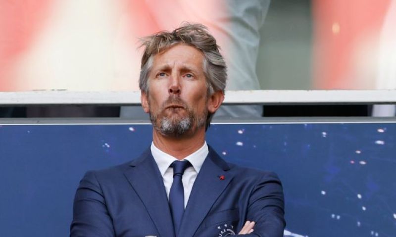 Edwin van der Sar heeft voor het eerst van zich laten horen