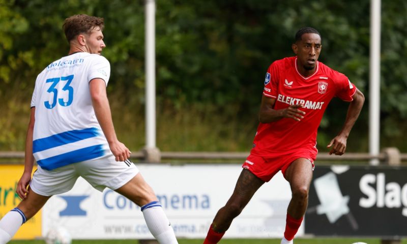 FC Twente wint opnieuw oefenduel: Eredivisiepromovendus onderuit in besloten duel