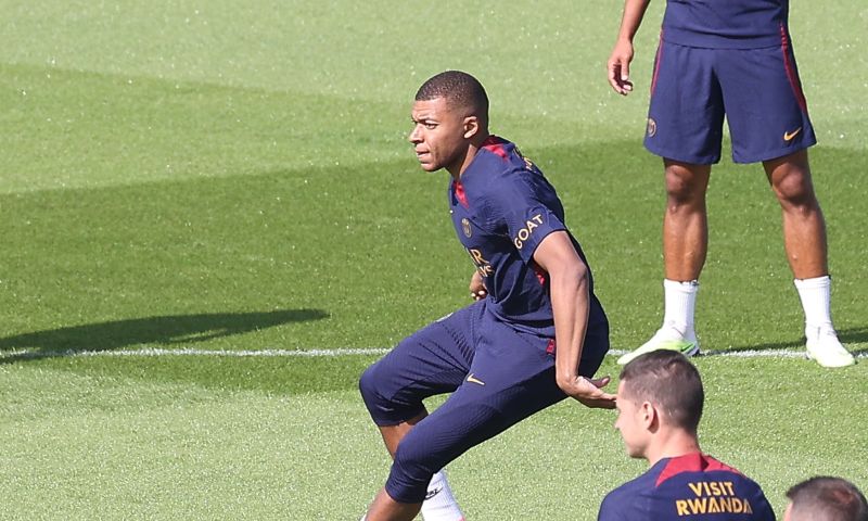 'PSG ziet Mbappé-vertrek naderen en bepaalt torenhoge vraagprijs voor Real Madrid'