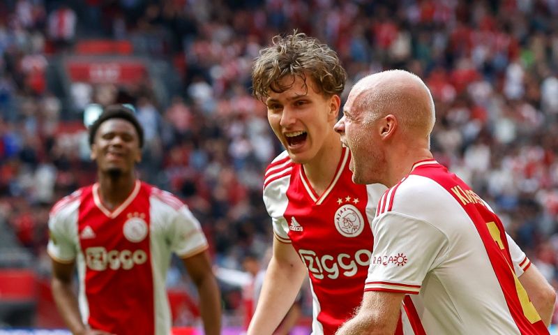 Godts zet grote stappen bij Ajax: 'Had het gehoopt, maar niet verwacht'