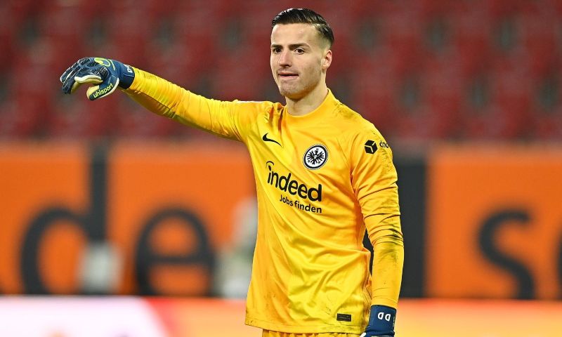 Wie is Diant Ramaj, de keeper van Eintracht Frankfurt die in beeld is bij Ajax?