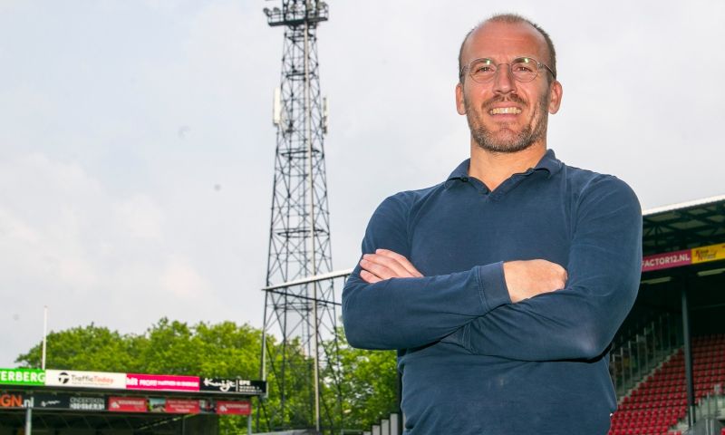 Ajax moet mogelijk lang wachten op algemeen directeur Alex Kroes