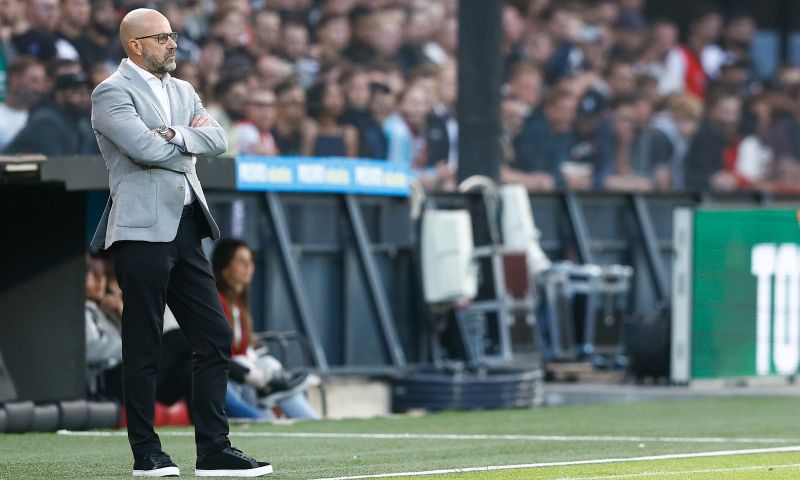 Peter Bosz waakt voor de spelhervattingen van Sturm Graz