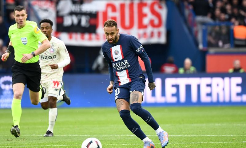 Neymar en Verratti is verteld dat ze de club moeten verlaten