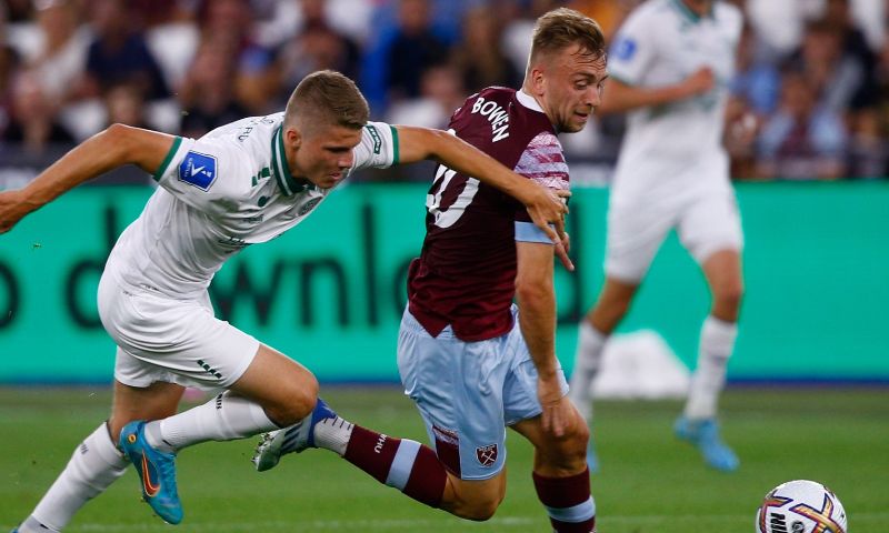 Volgens Voetbal International vertrekt Jorge Sanchez en wordt Anton Gaaei verwacht