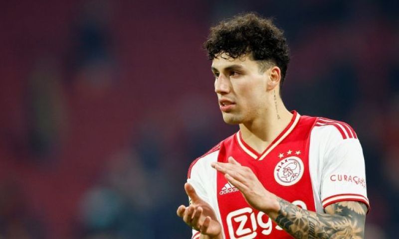 Ajax praat met FC Porto over een transfer van rechtsback Jorge Sánchez