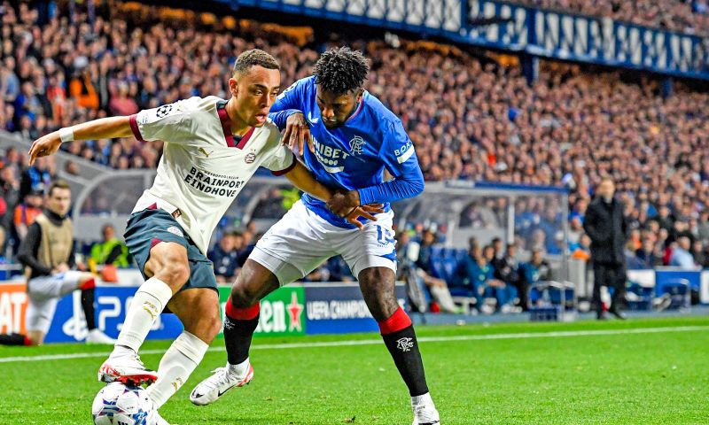 Sergiño Dest speelde meteen met PSV tegen Rangers FC in de Champions League