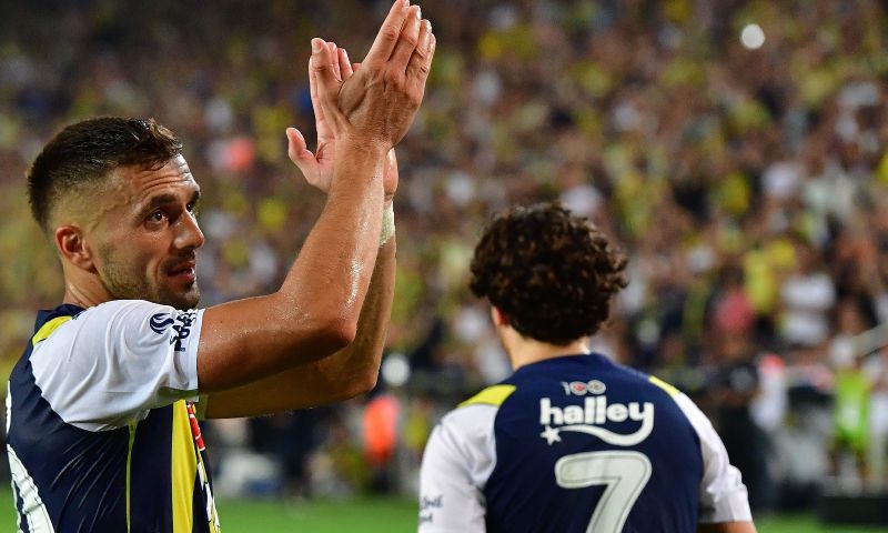 Tadic mist Ajax: 'De club blijft altijd onderdeel van mij, overal waar ik ga' 