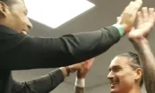 Thumbnail for article: Van Dijk haalt opgelucht adem en omhelst matchwinner Núñez na ontsnapping         