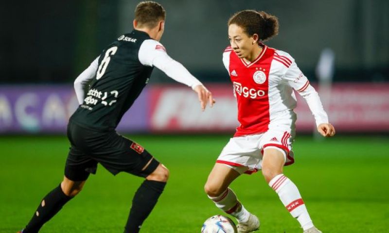 Ajax-talent verlengt contract en verkast direct  naar Excelsior