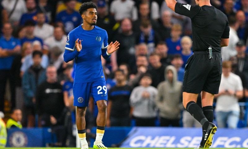 Chelsea en Burnley zijn akkoord over een verhuur van Ian Maatsen