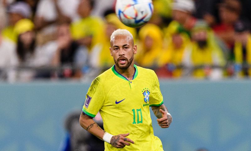 'Neymar maakt na zeven maanden rentree en staat bij Brazilië in de basis'