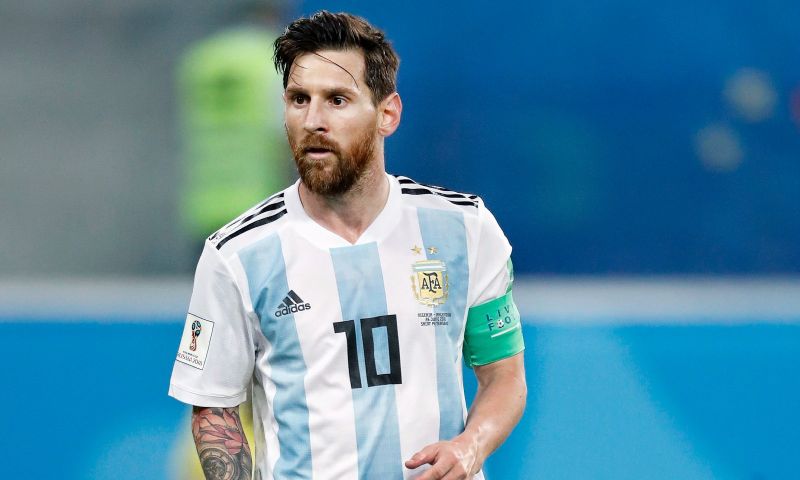 Messi schiet Argentinië met vrije trap naar zege op Ecuador