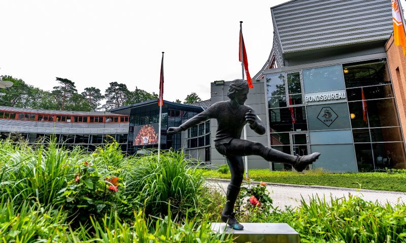 Voetbalwereld leeft mee met slachtoffer van de aardbeving in Marokko