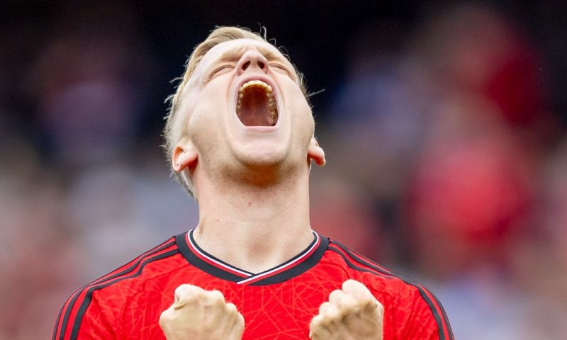 'Van de Beek werd aangeboden in België, club zag af van komst Nederlander'