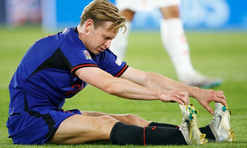 Frenkie de Jong is geblesseerd uitgevallen bij FC Barcelona