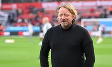 Thumbnail for article: 'Ajax-crisis bereikt nieuw kookpunt: Mislintat eist vertrek Steijn bij verlies'