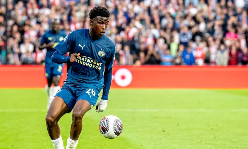 PSV en Babadi proberen er nog altijd uit te komen