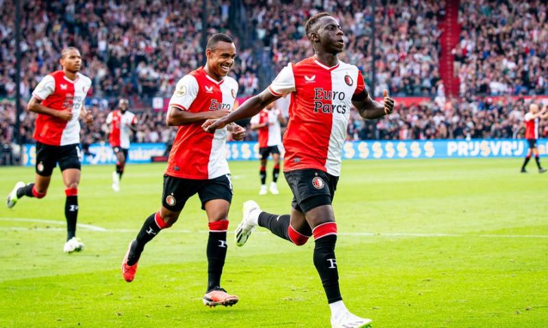 Wie is Feyenoord-aanwinst Yankuba Minteh?