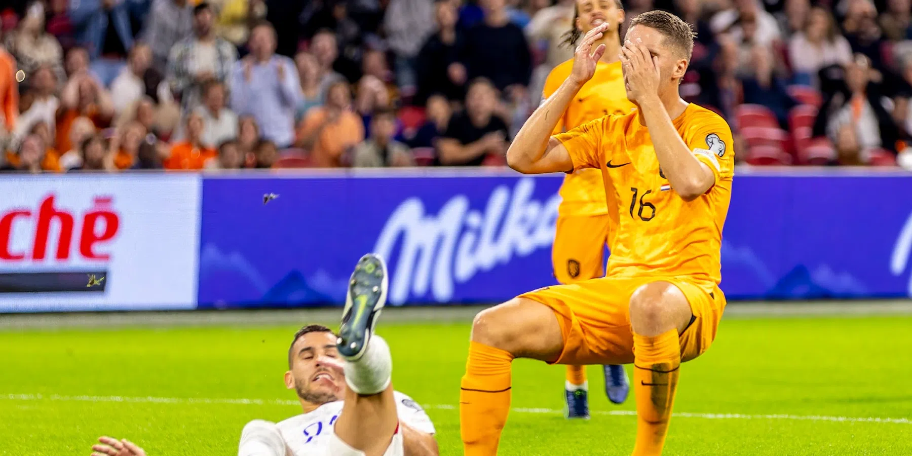 Joey Veerman stelt dat er een hobbeltje in het veld zat bij zijn grote Oranje-kans