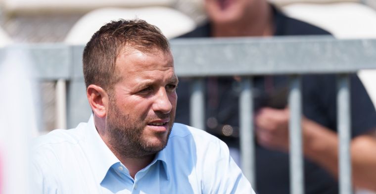 Van der Vaart ziet uitblinker bij Feyenoord: 'Deze bal, dat is een klasse apart'