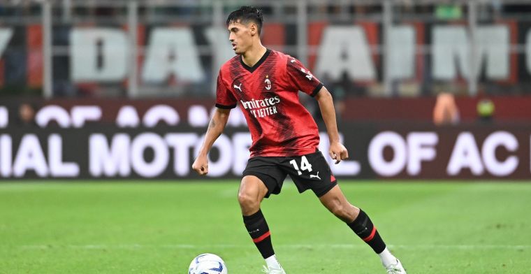 Waar en hoe laat wordt de Italiaanse topper Napoli - AC Milan uitgezonden?