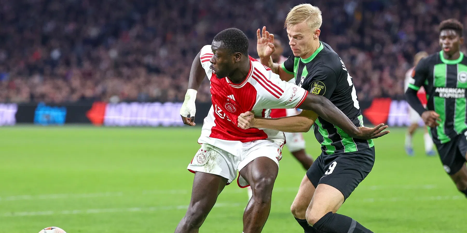 Dit schrijven de Engelse kranten over Ajax in de Europa League